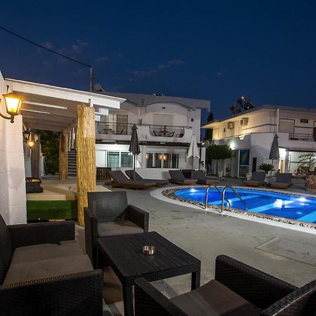 Toula'S Apartments فاليراكي المظهر الخارجي الصورة