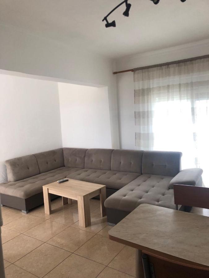 Toula'S Apartments فاليراكي المظهر الخارجي الصورة