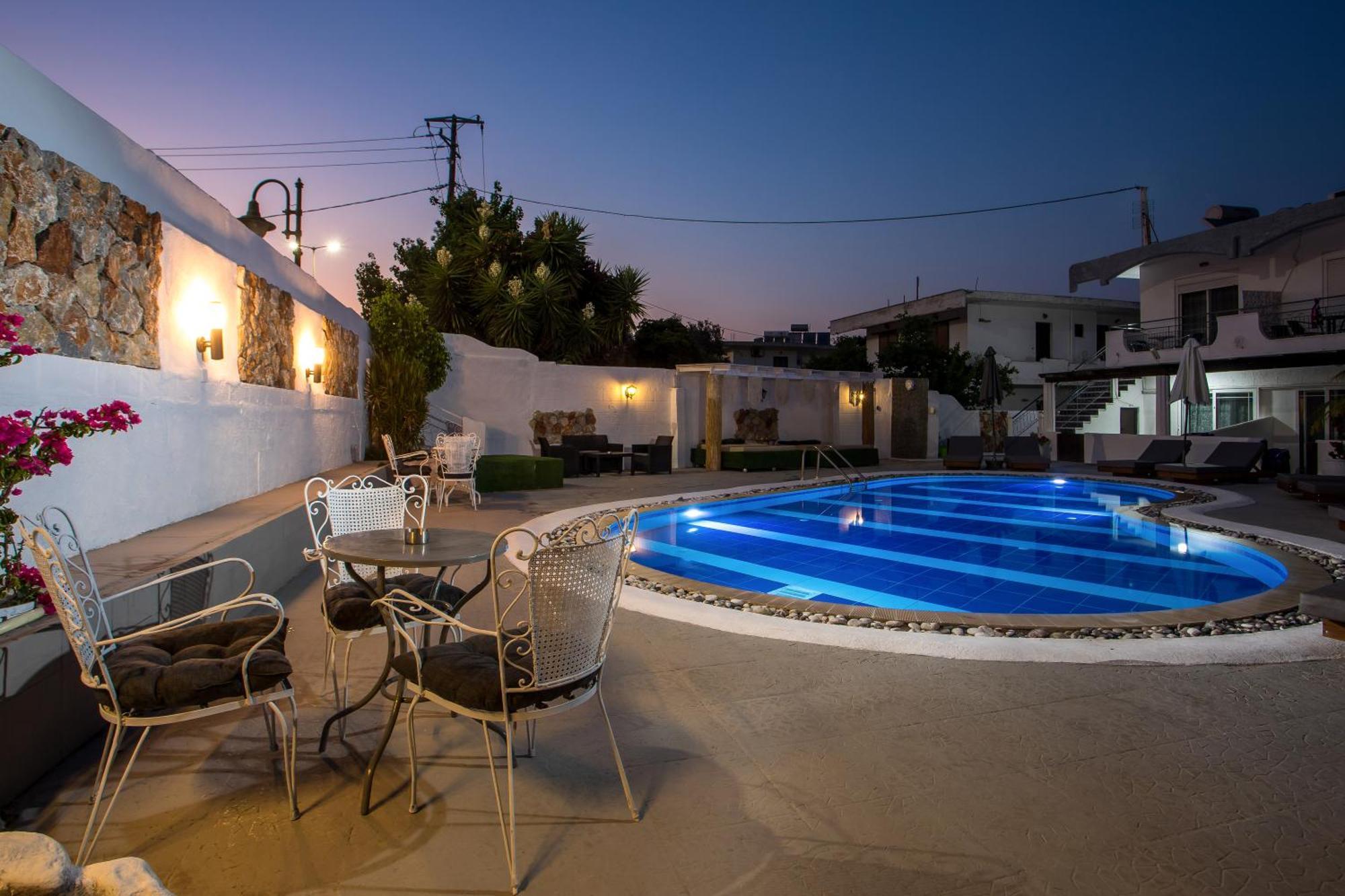Toula'S Apartments فاليراكي المظهر الخارجي الصورة