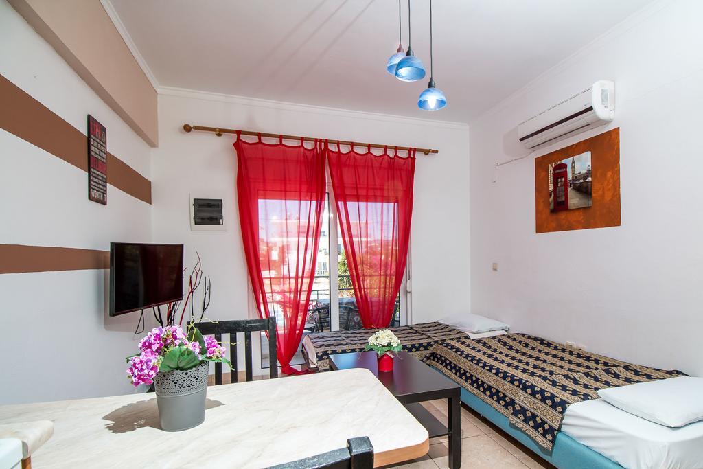 Toula'S Apartments فاليراكي المظهر الخارجي الصورة