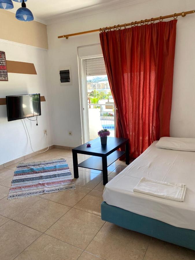Toula'S Apartments فاليراكي المظهر الخارجي الصورة